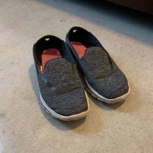 Sketchers slip ons